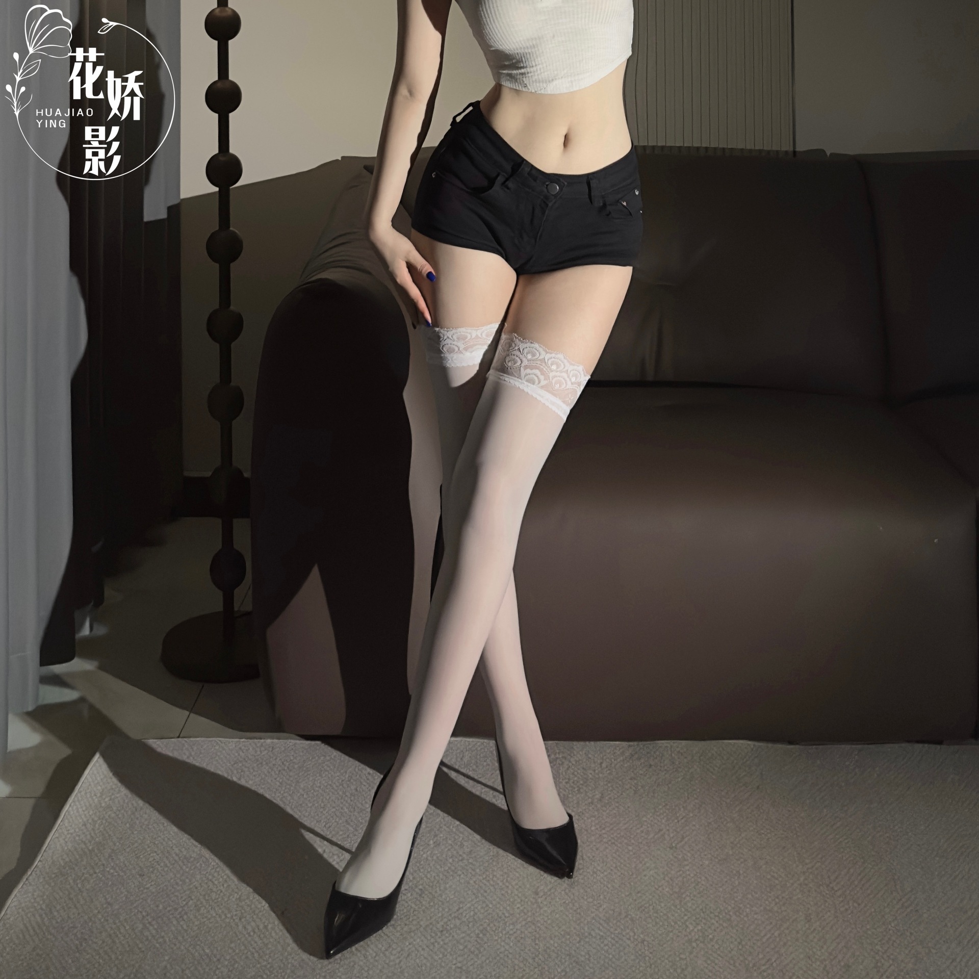Huajiaoying dark style lace half stockings women's glossy horse oil non-slip over-the-knee stockings stockings that can be worn outside without taking off