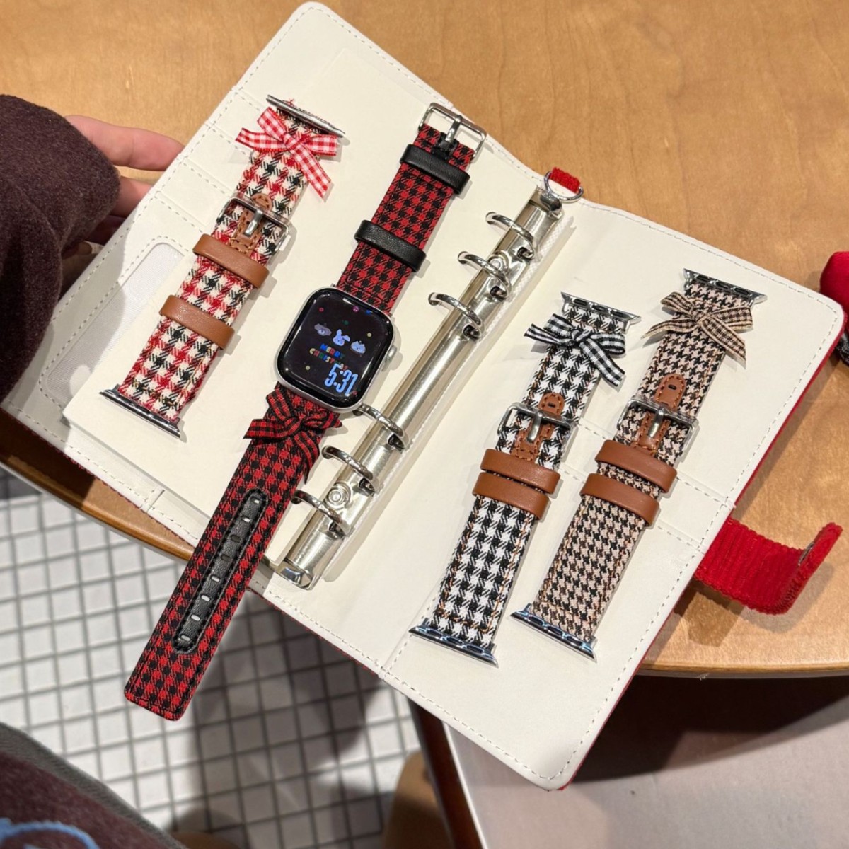 Bow Houndstooth Watch Strap Suitable for Apple Iwatch23456789S10 Watch Wrist Strap Apple Watch Strap