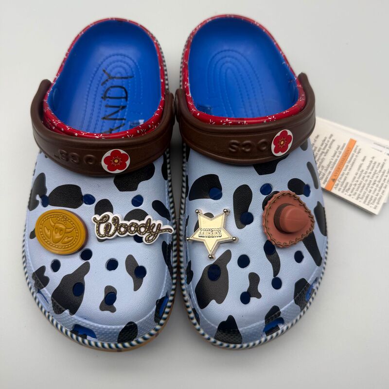 2025 Toy Story Farm Cow Cartoon Print Croc Shoes Children and Adults New Beach Shoes Sandals