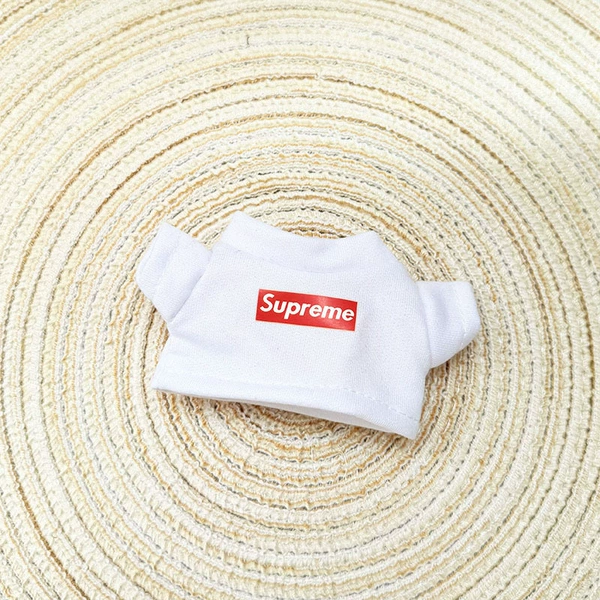 Super white shirt
