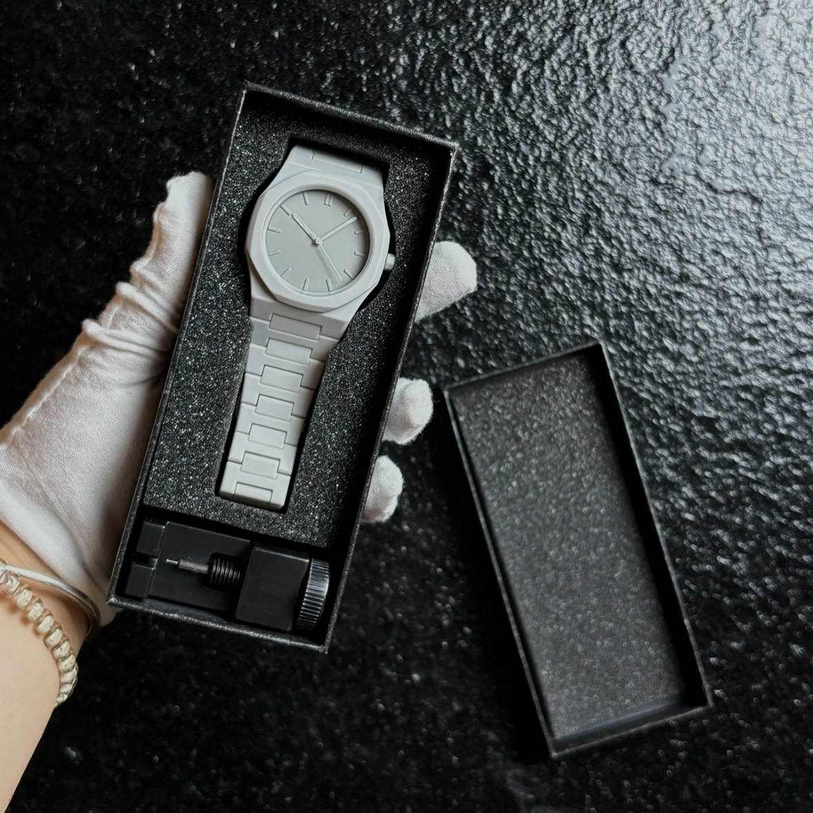 1158-20 domestic movement battery double snap button