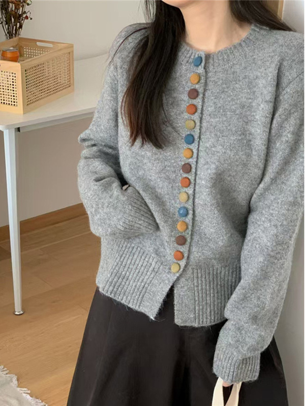 秋冬彩扣针织衫开衫外套女春秋2025新款宽松毛衣灰色初秋女装上衣|undefined