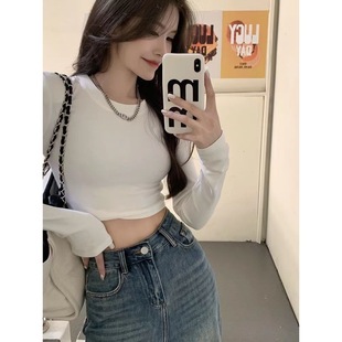 40֧�����ݼy�����U�ն̿�¶��T��Ů��ɫ�A�I�L��ȴ�o�������