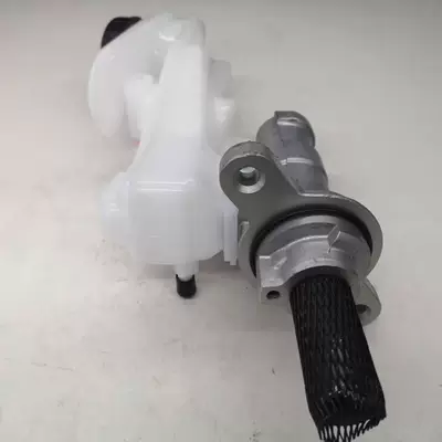 2.2 Pickup Brake – Brake master cylinder