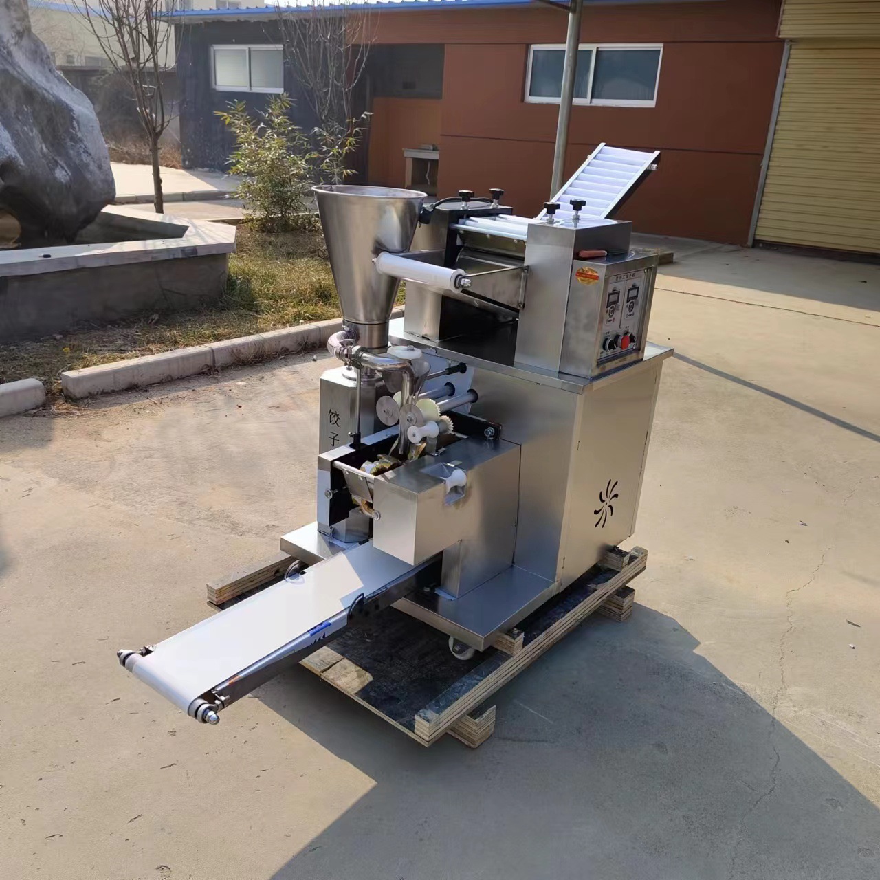 商用小型仿手工多功能锅贴饺子机 蒸饺煎饺机 新型韭菜盒子成型机