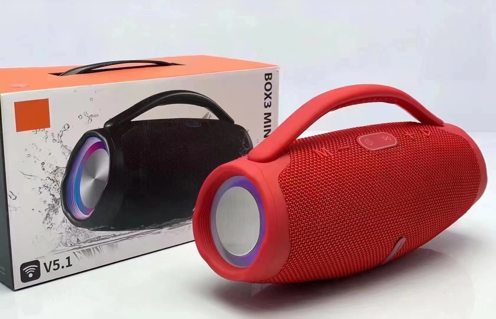 Venta caliente transfronteriza BOX3-MINILED Altavoz Bluetooth Gran Dios DE LA Guerra portátil inalámbrico al aire libre subwoofer de audio portátil