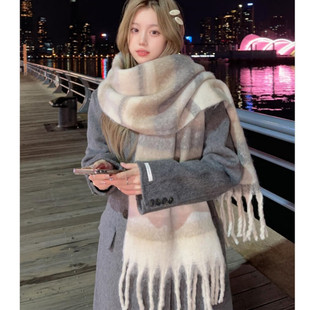 �����¸߼��Շ��Ї���Ů�����n��ٴ�Ӻ��R��ë�q������ů����ɫ