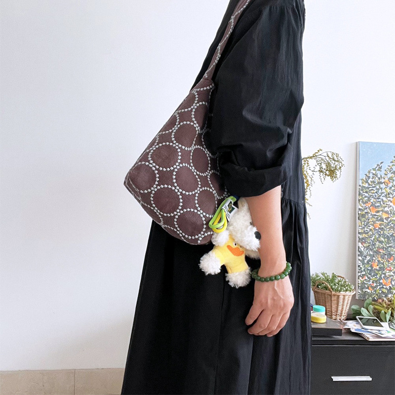 Japanese-Style Small Hobo Bag, Akira Minagawa Style, Blue and Brown Tambourine Cotton-Linen Heavy Embroidery Mini Underarm Bag, Single-Shoulder Bucket Bag Japanese-Style Small Hobo Bag, Akira Minagawa Style, Blue and Brown Tambourine Cotton-Linen Heavy Embroidery Mini Underarm Bag, Single-Shoulder Bucket Bag