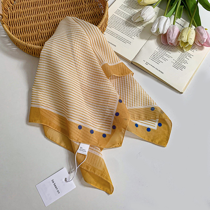 Pañuelo floral, estilo pastoral femenino de verano, nuevo estilo, bufanda fresca, bufanda de seda, bufanda cuadrada pequeña, bufanda de cuello de sentido avanzado