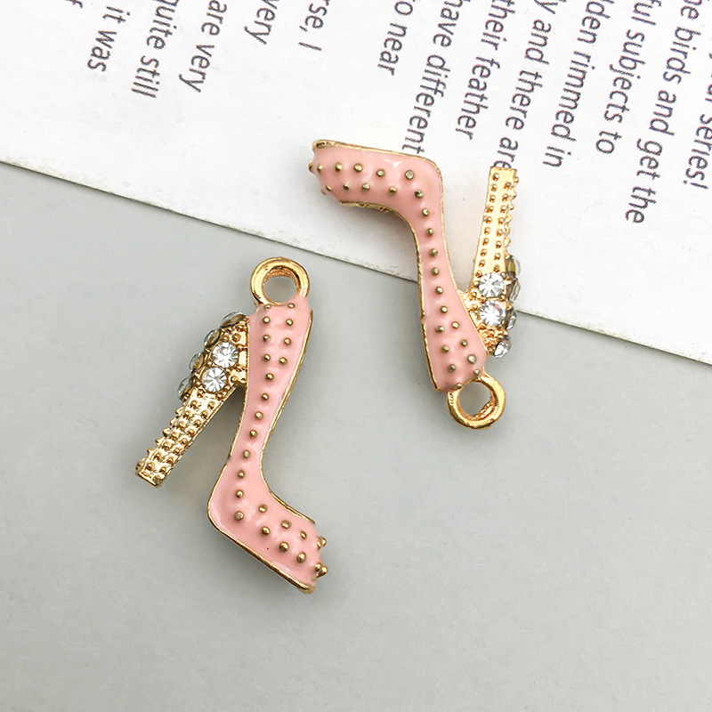 4g Weight Pendant Jewelry Making Type 16 * 18 mm Jewelry Making Size DIY Jewelry Accessories Classification 10 of Them, 4 in Black and 2 in Others Quantity Zinc alloy Material Enamel Design Lady Style 10 Of Them, 4 In Black And 2 In Others 16 * 18 Mm Zinc Alloy Pendant 无