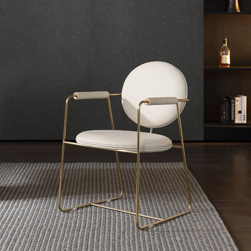 后现代轻奢餐椅现代简约设计师款洽谈椅子意式轻奢创意北欧金属椅