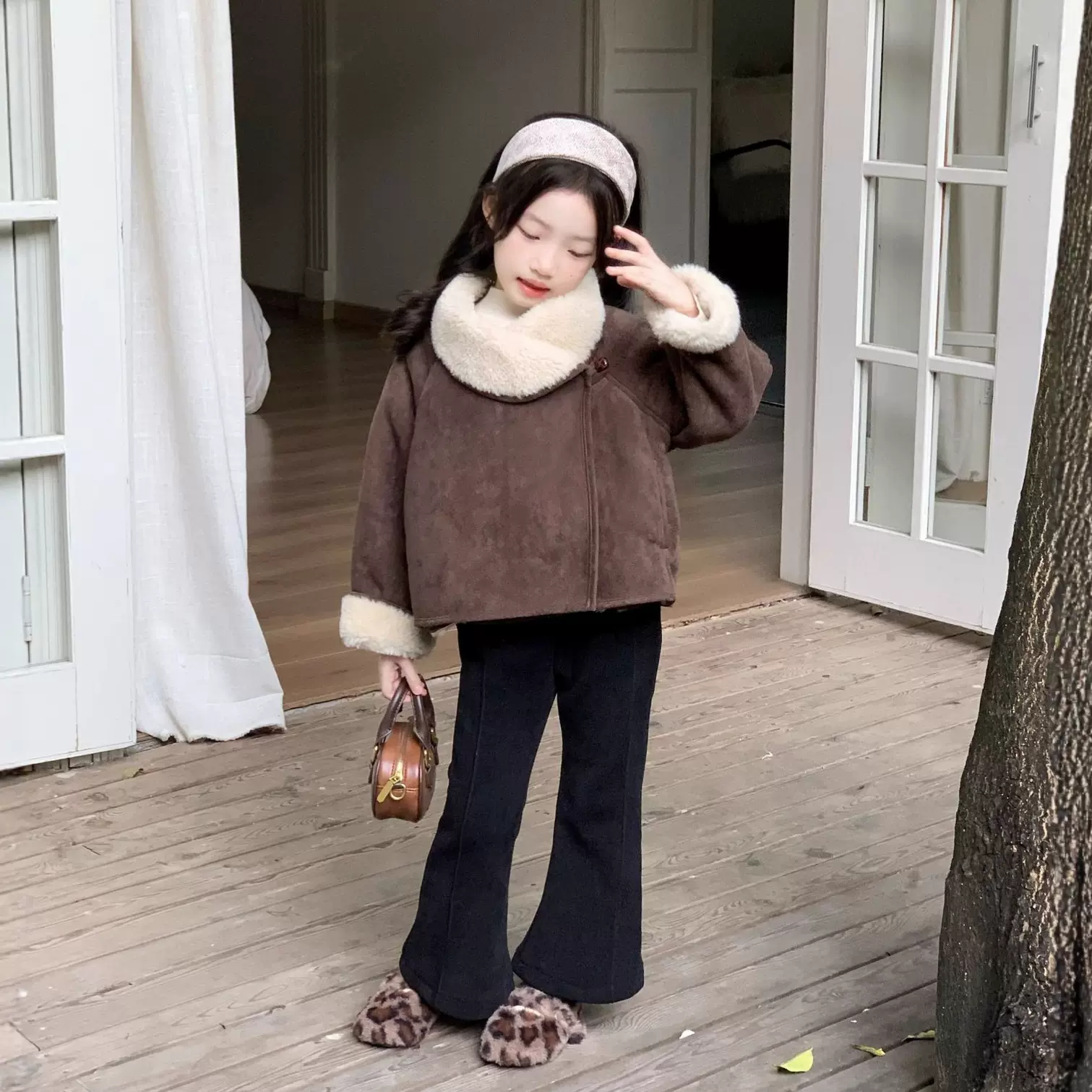 女童麂皮绒外套2025秋冬款儿童韩版洋气女宝皮毛一体加厚保暖上衣