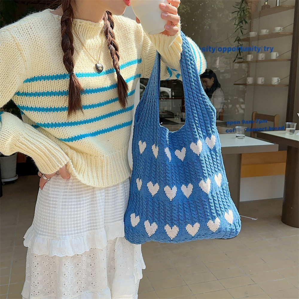 310161 Knitted heart-shaped Wool Bag for Women 2023 Autumn/Winter new single-shoulder handbag, portable tote bag for shopping undefined