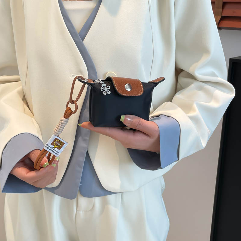 Transfronterizo 2025 verano nuevo bolso pequeño hermoso y exquisito bolso de mujer casual estilo exterior color alto sentido