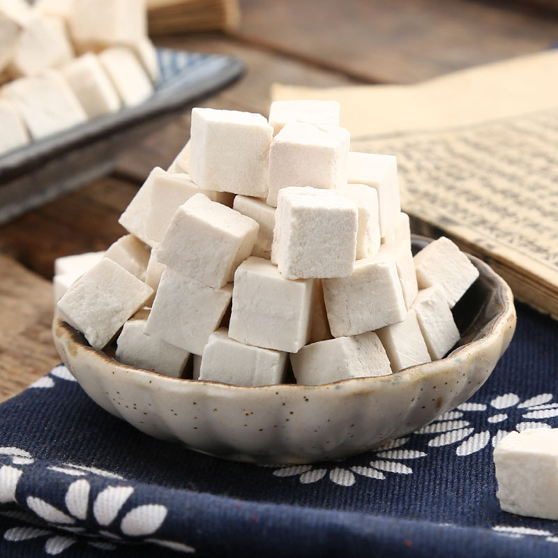 廠家批發安徽大別山散裝茯苓丁 基地直供藥食同源茯苓 新貨茯苓塊