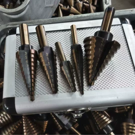 钻头;麻花钻;丝锥