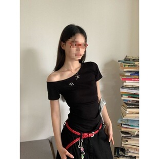��ʽ��ɫб�����Ů�ļ��¿���ĸӡ��¶��t��vintage���ö̿�����
