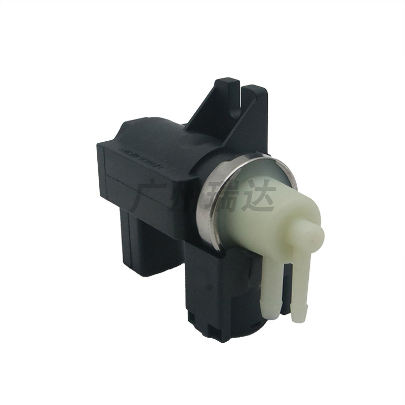 Aplicable a Volvo turbocompresor solenoide 7.02325.04.0 piezas de automóviles mayorista