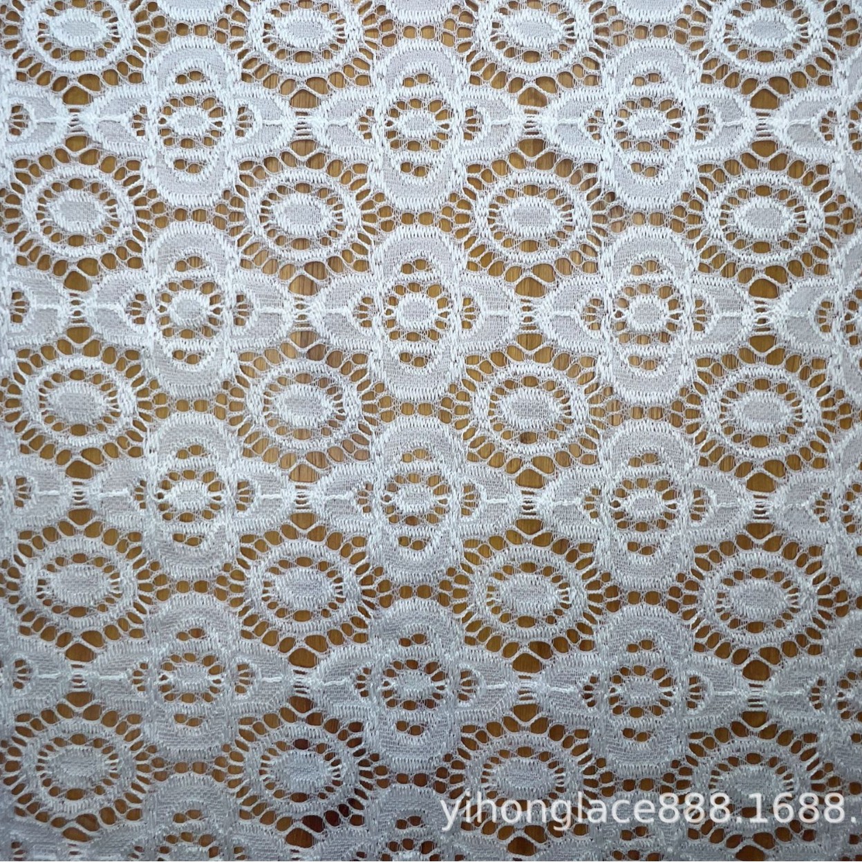 厂家直销透气亲肤复古旗袍压纱蕾丝布料高弹力立体连衣裙蕾丝花边