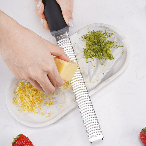 Amazon cheese cheese grater small hole chocolate lemon grater fruit scraper Cheese Grater