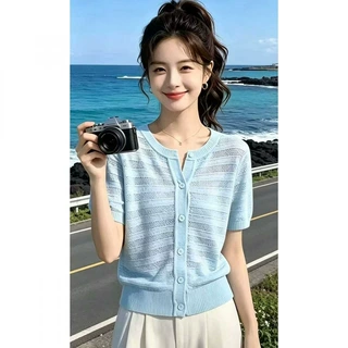 休闲风蓝色圆领短款针织开衫女2026夏季新款小个子外穿别致上衣潮
