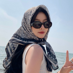 砕花綿麻の大きい方のスカーフの女性の胸のマフラーの日焼け止めのスカーフのレトロな高級感のinsのショールの90x90