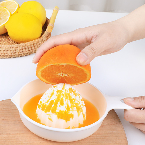 INOMATA Japanese manual orange juicer household children's simple manual juicer lemon juicer
