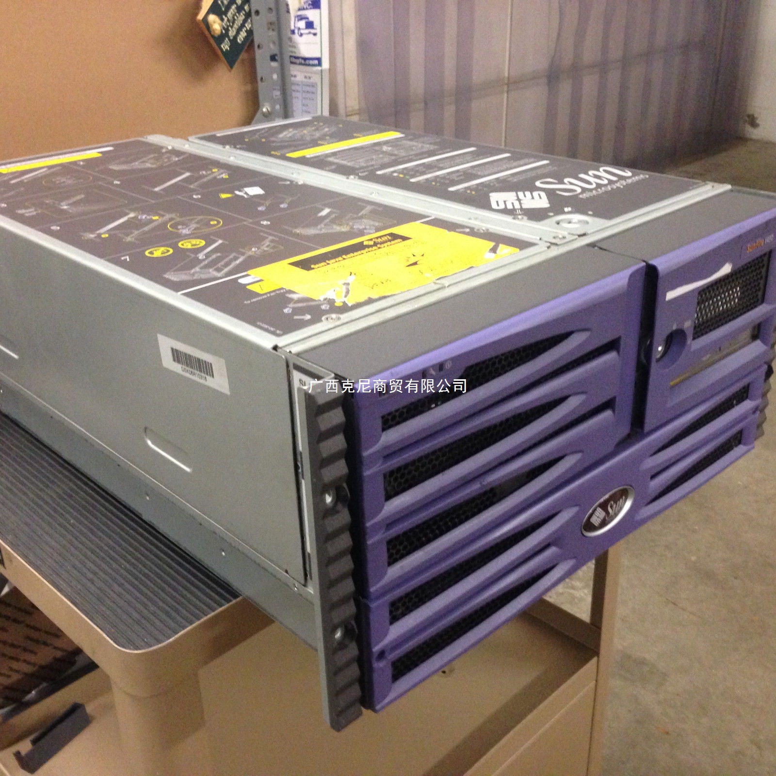 Sun Fire V490 服务器整机 2*1.5GHz/8G/73GB/DVD机架式三个月