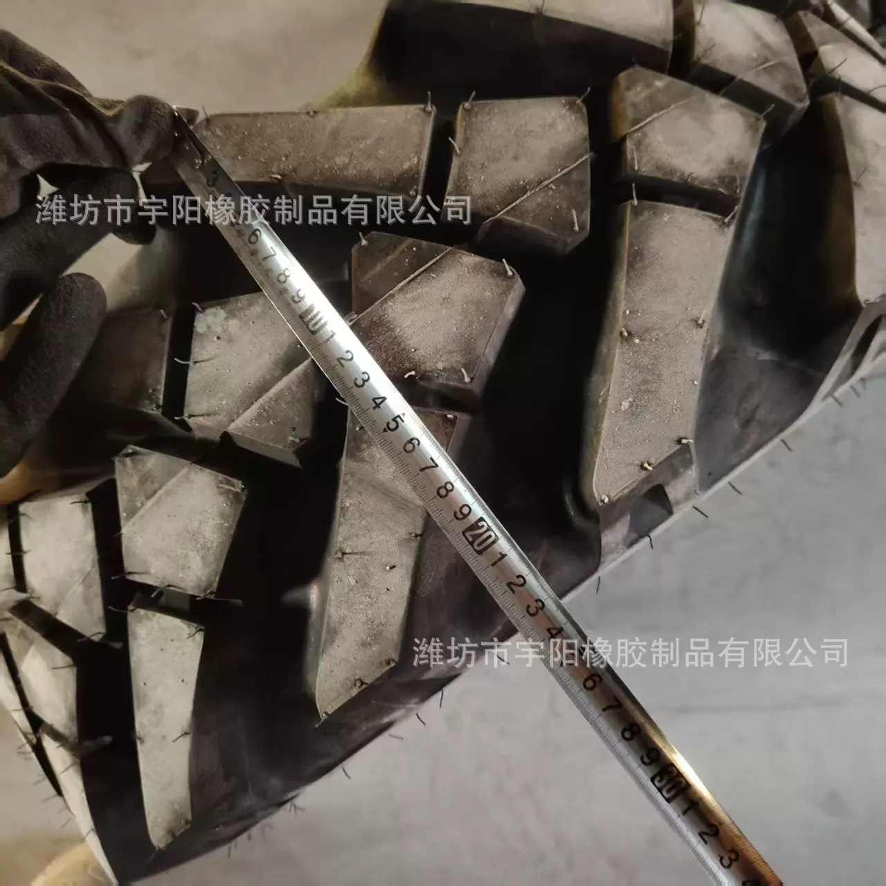 联合收割机前轮轮胎  10.0/75-15.3 农用车 越野人字