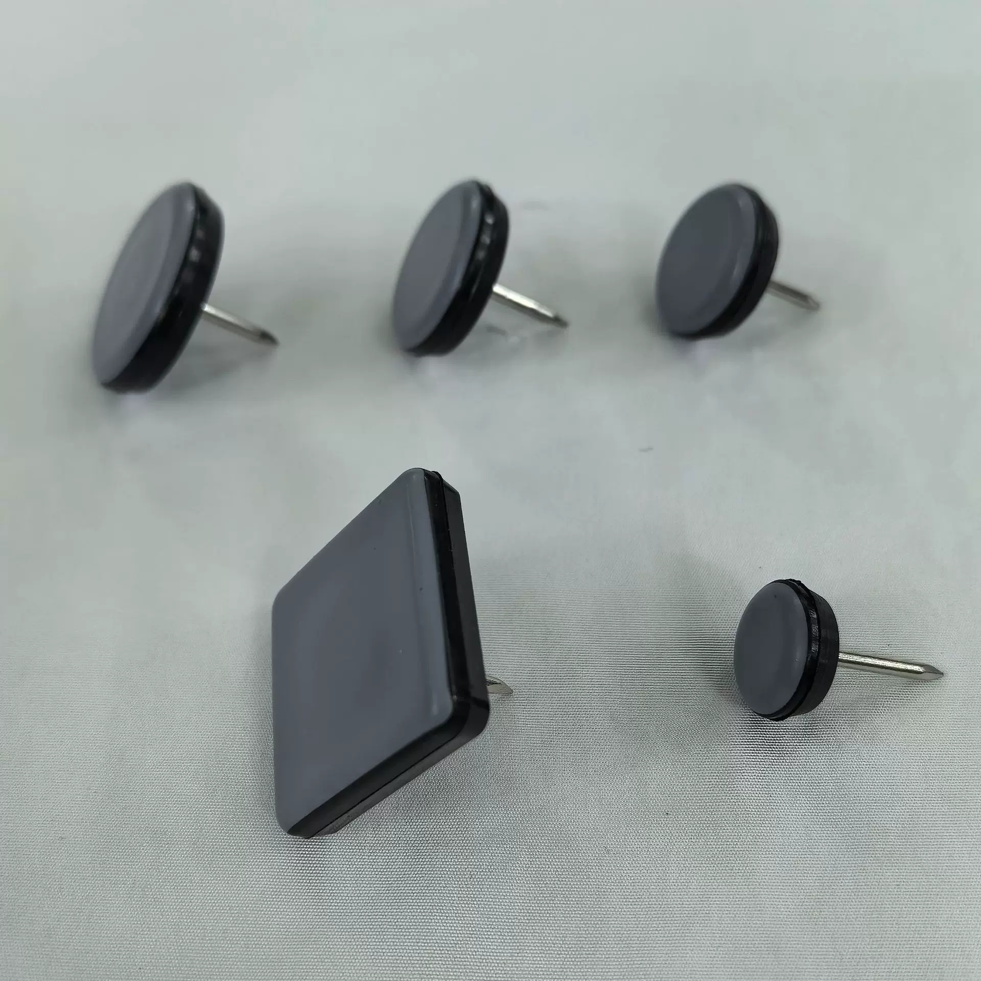 特氟龙助滑垫家居桌椅脚垫助滑垫地板保护垫多功能家具脚垫脚钉