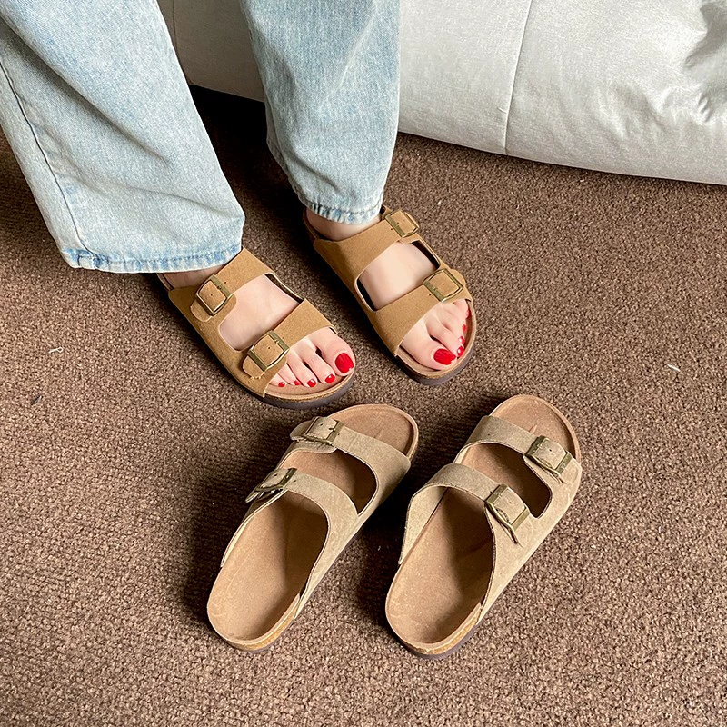 Summer retro beach slippers with a strap, Korean style