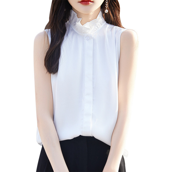 Spring knitted shirt