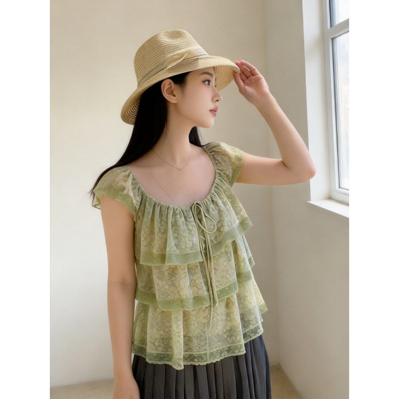 Refreshing and Comfortable, Age-Reducing, Fashionable, Layered Ruffled Lace Shirt, Versatile, Age-Reducing, Casual, Slimming Top Refreshing and Comfortable, Age-Reducing, Fashionable, Layered Ruffled Lace Shirt, Versatile, Age-Reducing, Casual, Slimming Top