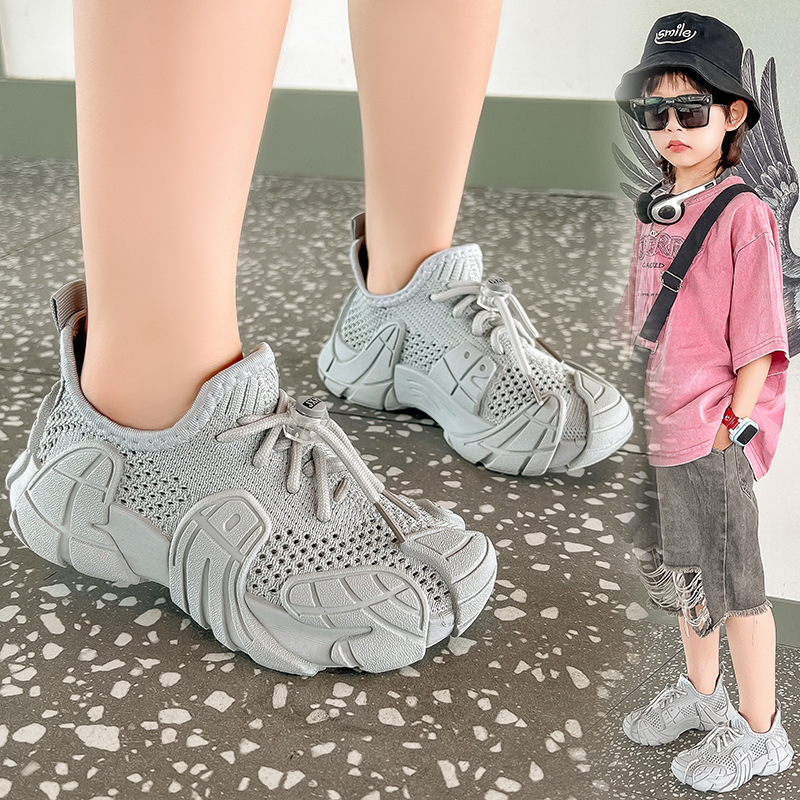 Zapatos para niños, zapatos de red, verano 2025 nuevos zapatos deportivos para niños, superficie de malla transpirable, zapatos para correr antideslizantes para niños