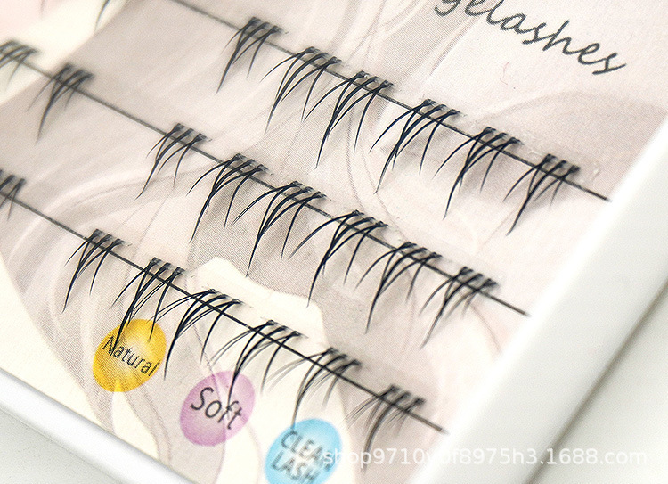 The beauty brand LODO's "Little Flame" lower eyelashes feature a single cluster of wheat ear lower eyelashes that simulate invisibility and naturally enlarge the eyes undefined