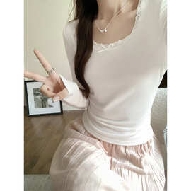 纯欲风蕾丝拼接U领系带长袖T恤女秋冬磨毛打底衫修身显瘦内搭上衣