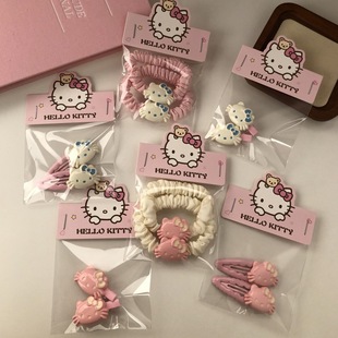 �ɐ۷�ɫϵС؈��l����b������Ů��ͨ���^�l�K����A��l�����A