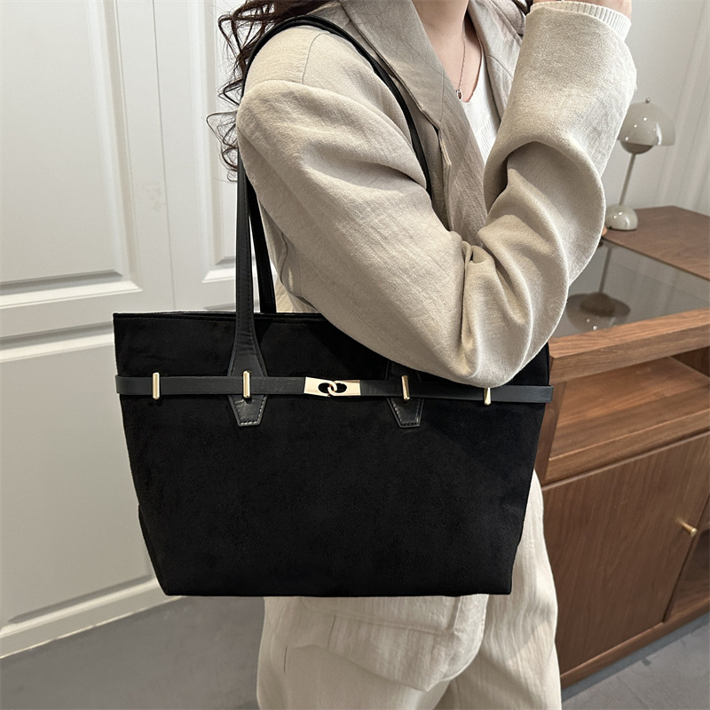 Trend Retro Büyük Kapasiteli Tote Çanta Kadın Trend Leopar Desenli Şık Kişisel Rahat Çok Amaçlı Niş Tek Omuz Çantası