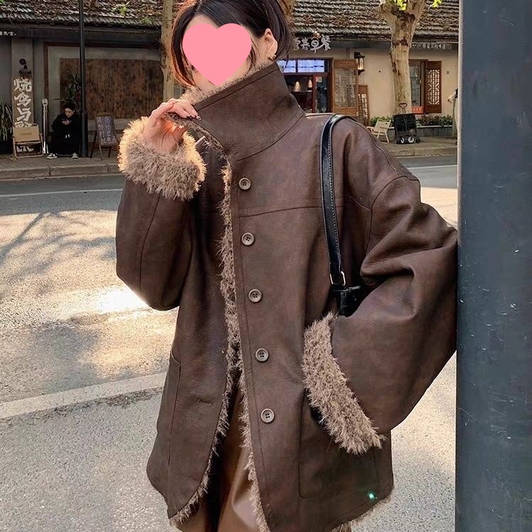 Lamb Fur All-In-One Outwear for Women New Winter Thickeneded Warm Reversible Outwear Retro Motorcycle Jacket