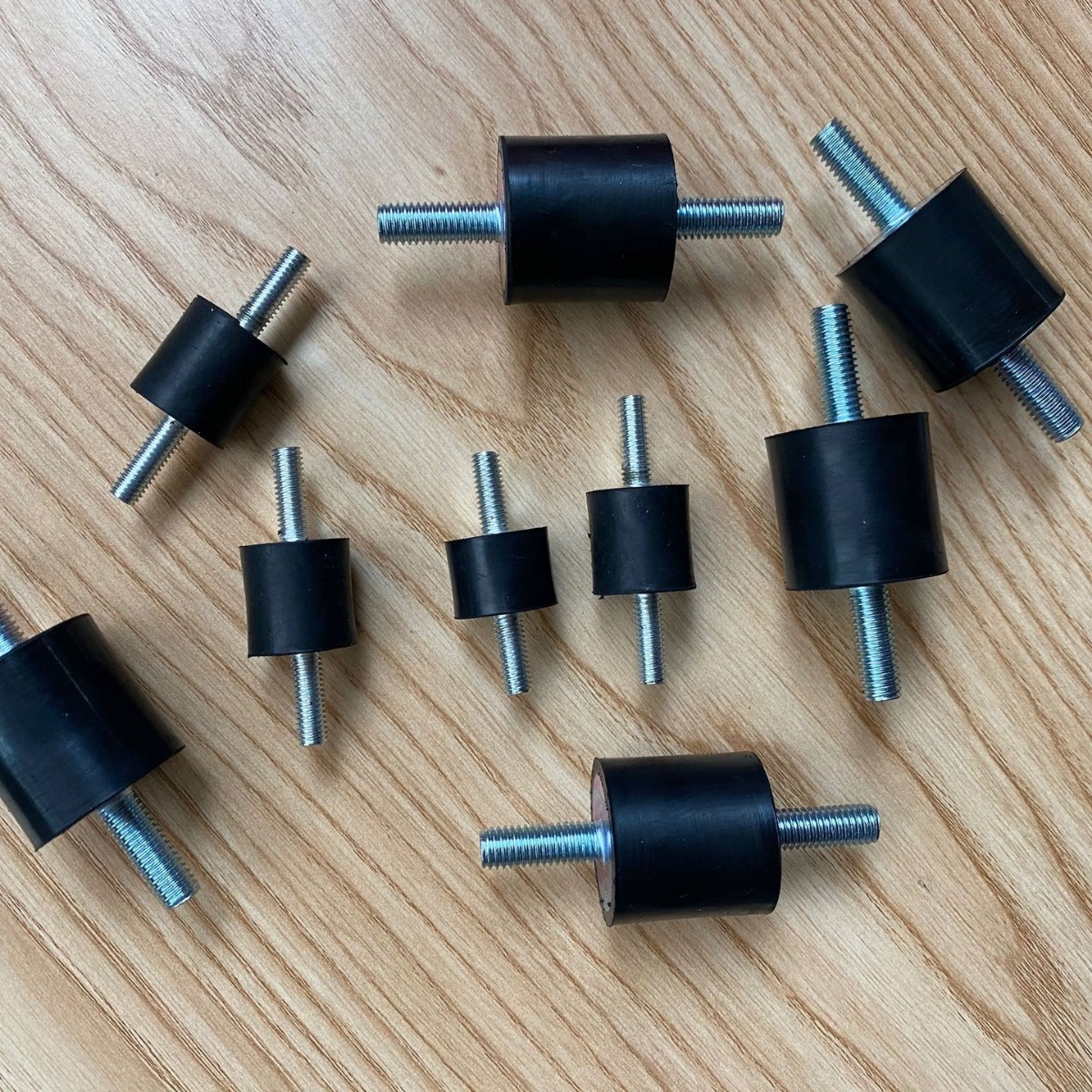 优质橡胶减震螺丝 A级橡胶防震螺杆 双头外螺纹橡胶减震柱M8螺纹