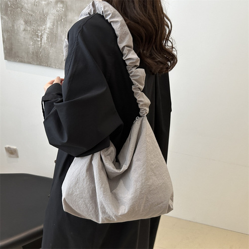 New Autumn Simple Pleated Tote Bag, Fashionable, Fresh, Literary, Korean Version, Hand-held, Single Shoulder, Underarm Bag