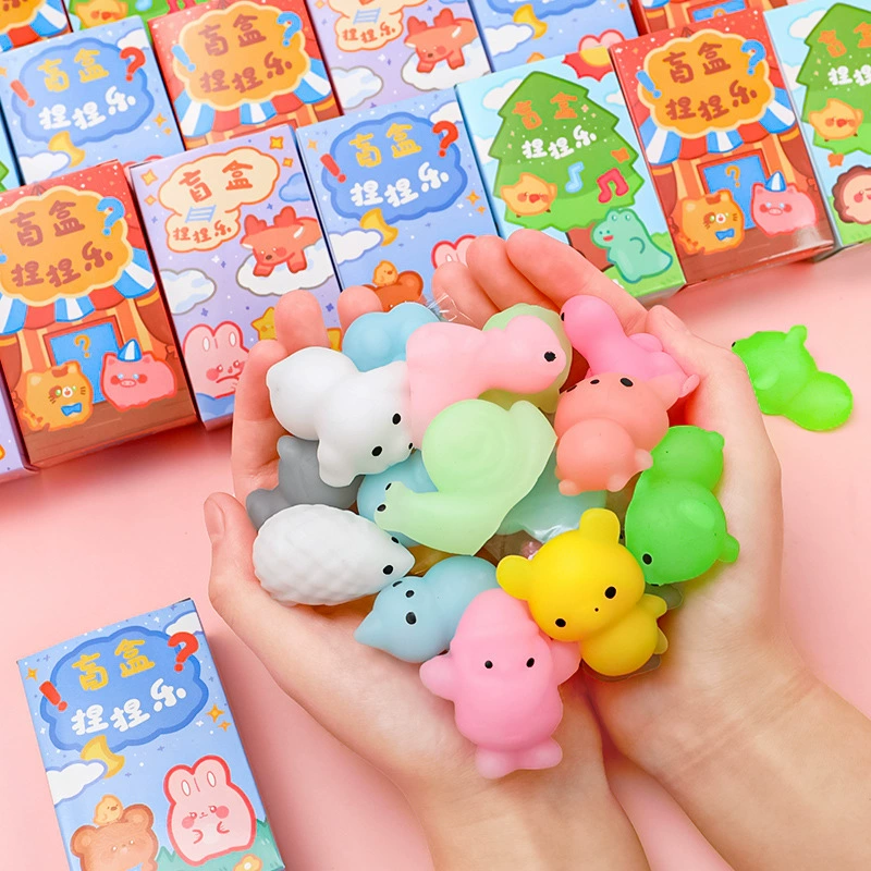 Сюрпризная ручка-роллер в стиле blind box — вдохновляющая канцелярия и призы-игрушки для учеников начальной школы