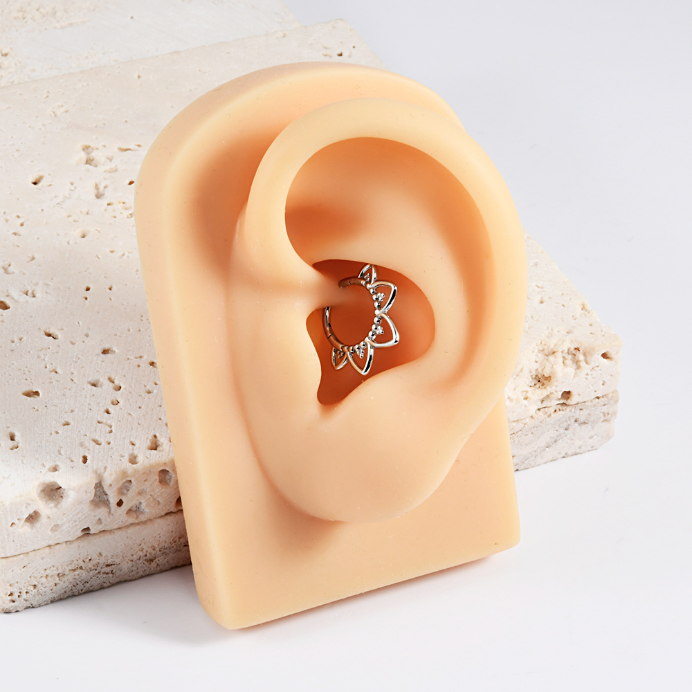 1 Piece Quantity Daily Occasion Ion Plating (IP) Leaf Crown Flower 304 Stainless Steel Simple Style Classic Style Waterproof Non Tarnish Earrings
