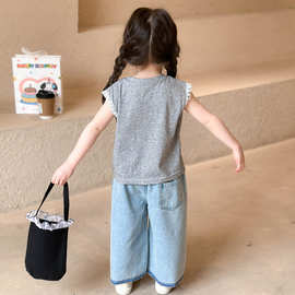 女童两件套夏季2026新款洋气小女孩花边绣上衣牛仔裤休闲夏款套装
