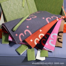 �ﶬ���p���pɫ��ë�Ứ����Ů�W�tͬ���ɫ��ĸ���c����r�г�