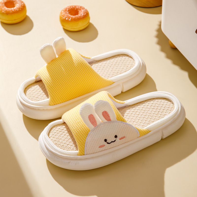 Zapatillas de lino sin cordones de cuatro estaciones de las mujeres lindas antideslizantes para el hogar nuevo hogar de fondo grueso zapatillas de lino de algodón verano