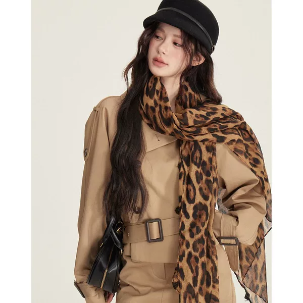 American Retro Sexy Style Leopard Print Scarf for Women, High-End Long Silk Scarf, Thin Pure Lust Style Scarf and Scarf