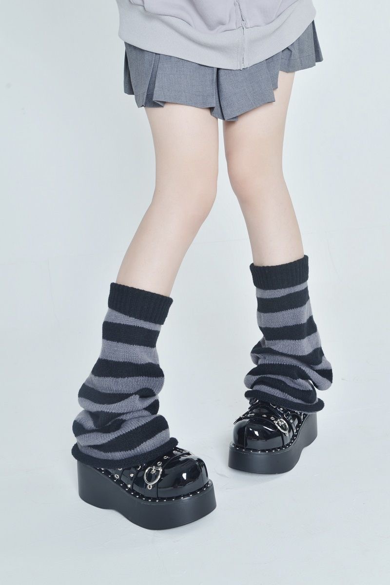 Striped Stacked Socks for Women, Black White Knitted Socks, Autumn and Winter, College Style, Warmth y2k Leg Cover_voghion.com