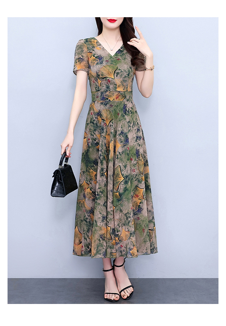 Floral Dress Image 16