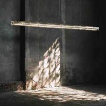 ���򹤳���ɽ����ֱ�������Flos Luce Orizzontale���������ִ�